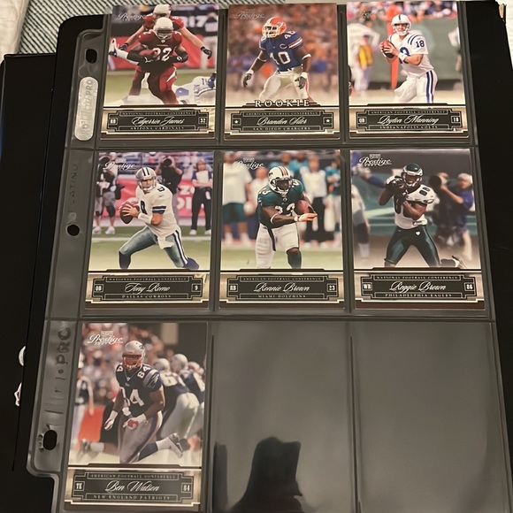 2007 NFL Card Lot - Picture 6 of 7